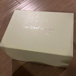 Authentic Van Cleef & Arpels empty gift Box